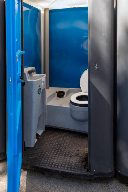 Best Portable restroom trailer rental  in Utica, SC